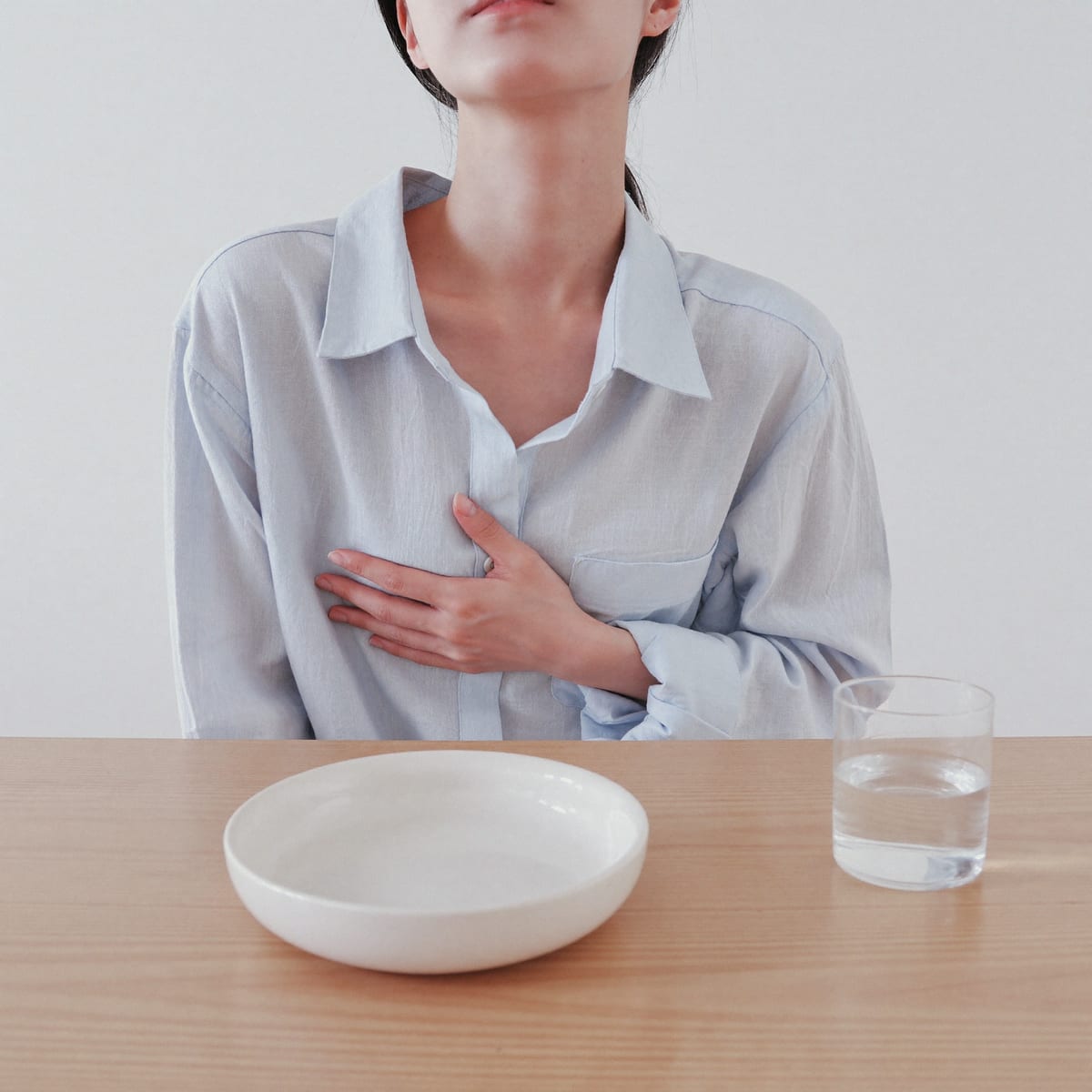 위 아플 때, 빈속인지 식후인지부터 보면 답이 빨라집니다 썸네일